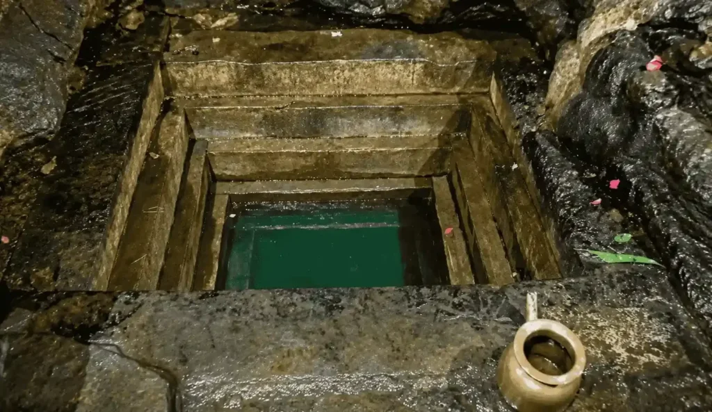 Sacred kund Patal Bhuvaneshwar